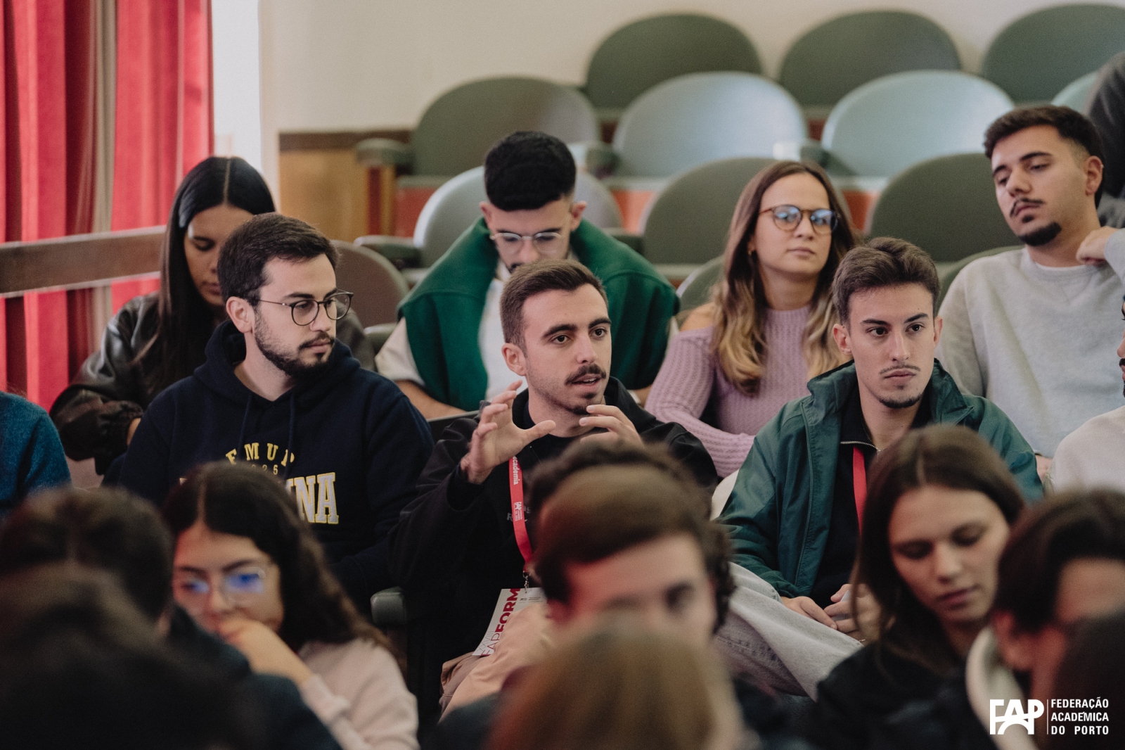 Federação Académica do Porto contesta aumento das propinas e propõe reforço da ação social no ensino superior