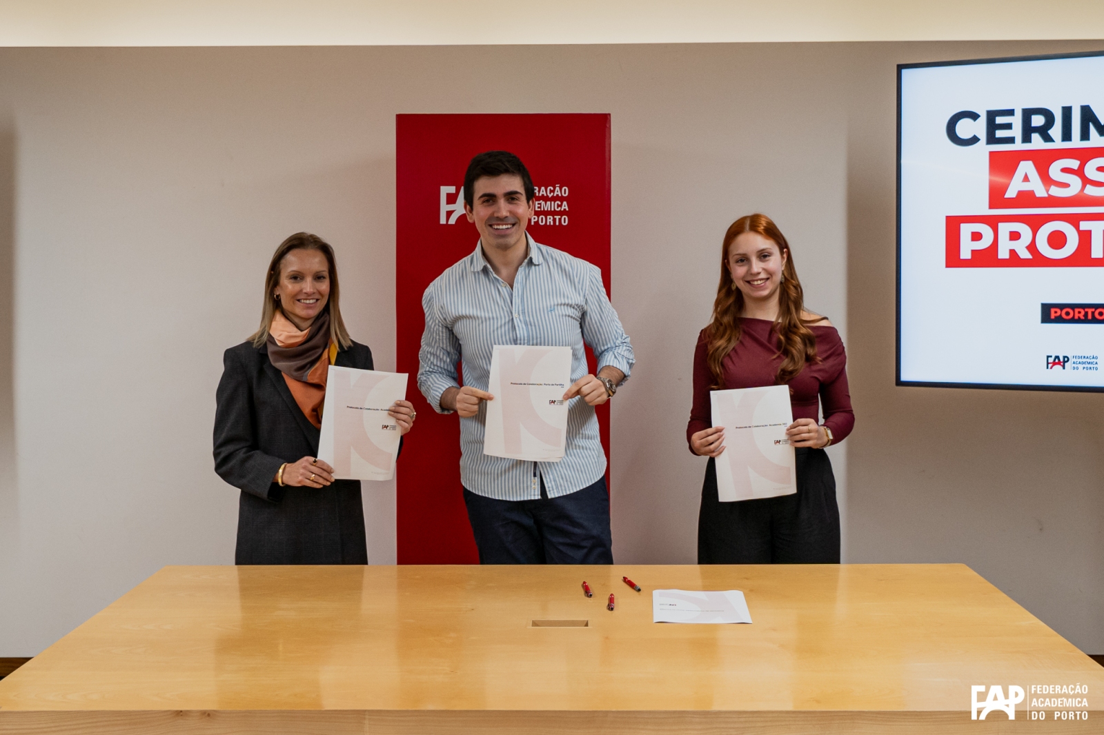 Federação Académica do Porto e Município do Porto assinam protocolos para combater desigualdades no acesso ao ensino superior