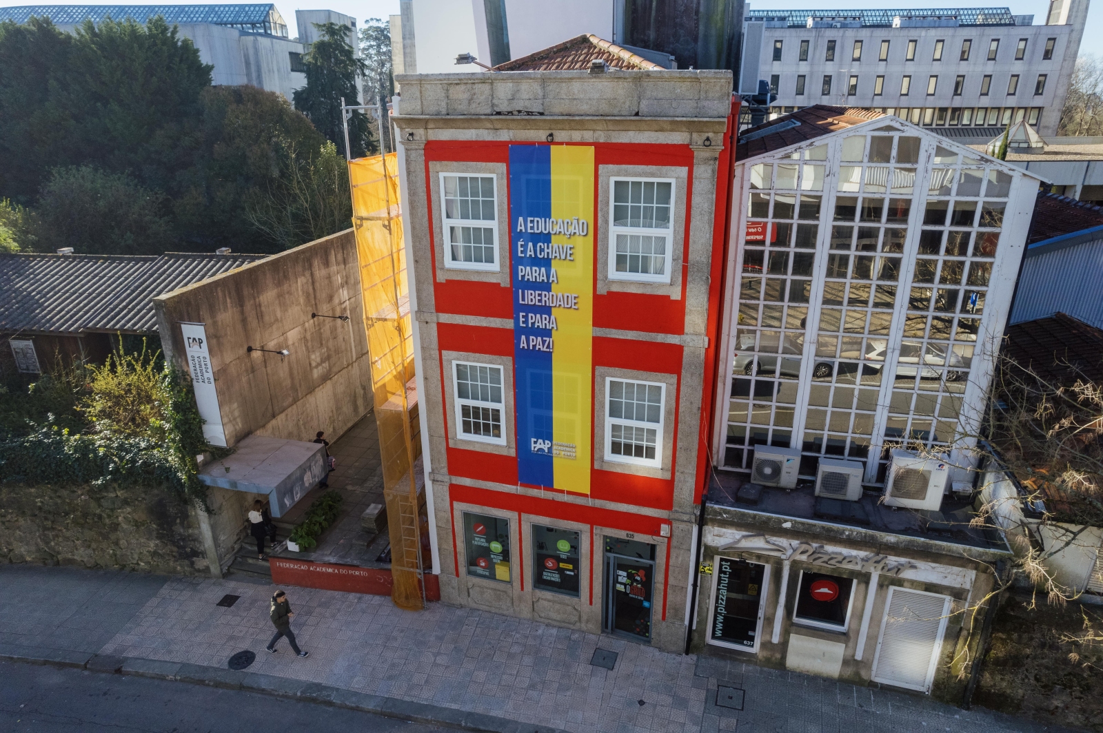 Os apelos de quem sobrevive à Guerra há 365 dias